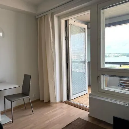 Goldfinger Yksioe Merinaekoealalla 7 Krs הלסינקי