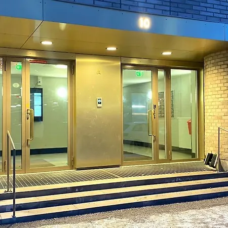 Goldfinger Yksioe Merinaekoealalla 7 Krs